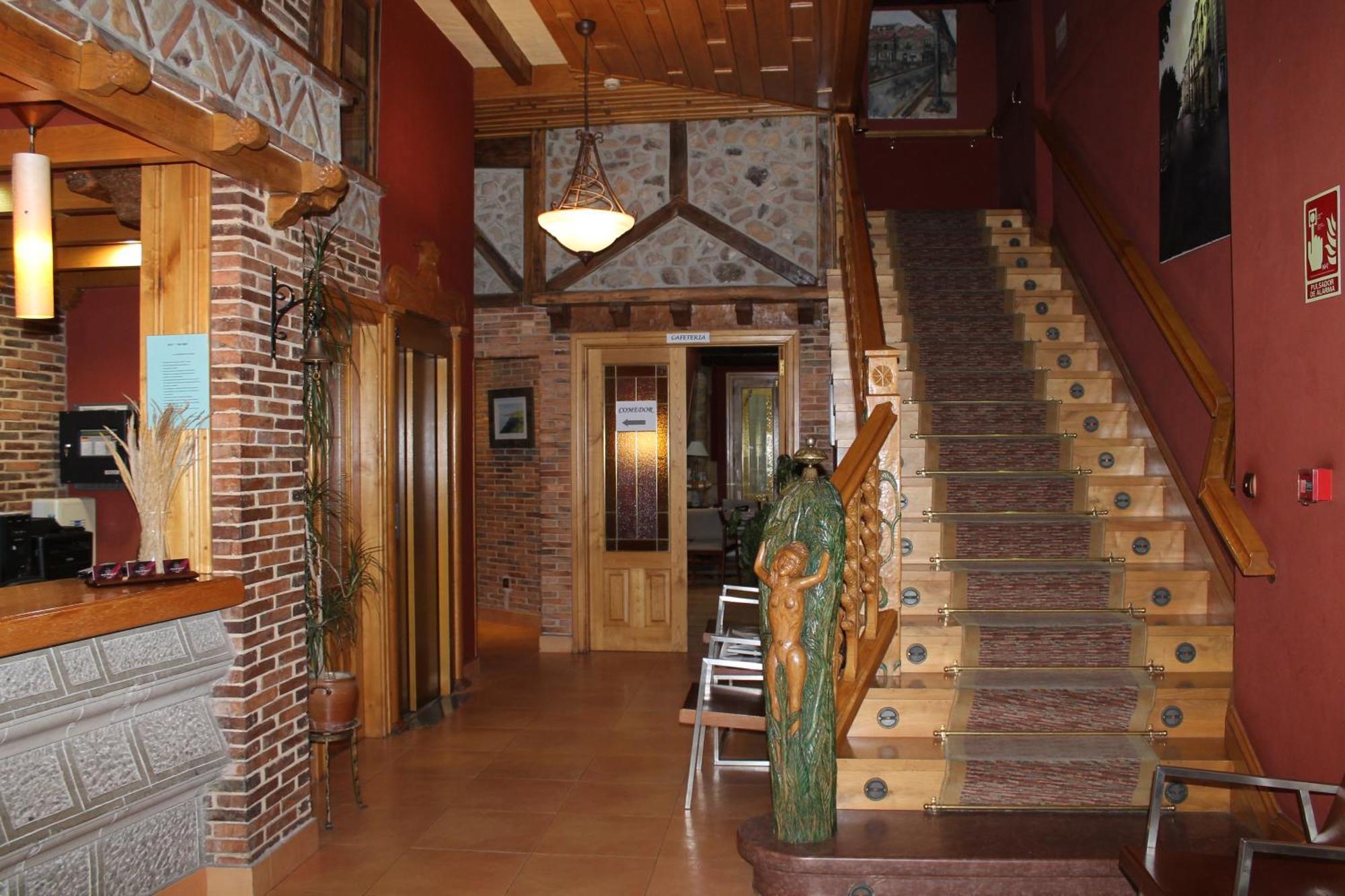 Hotel San Roque 레이노사 외부 사진