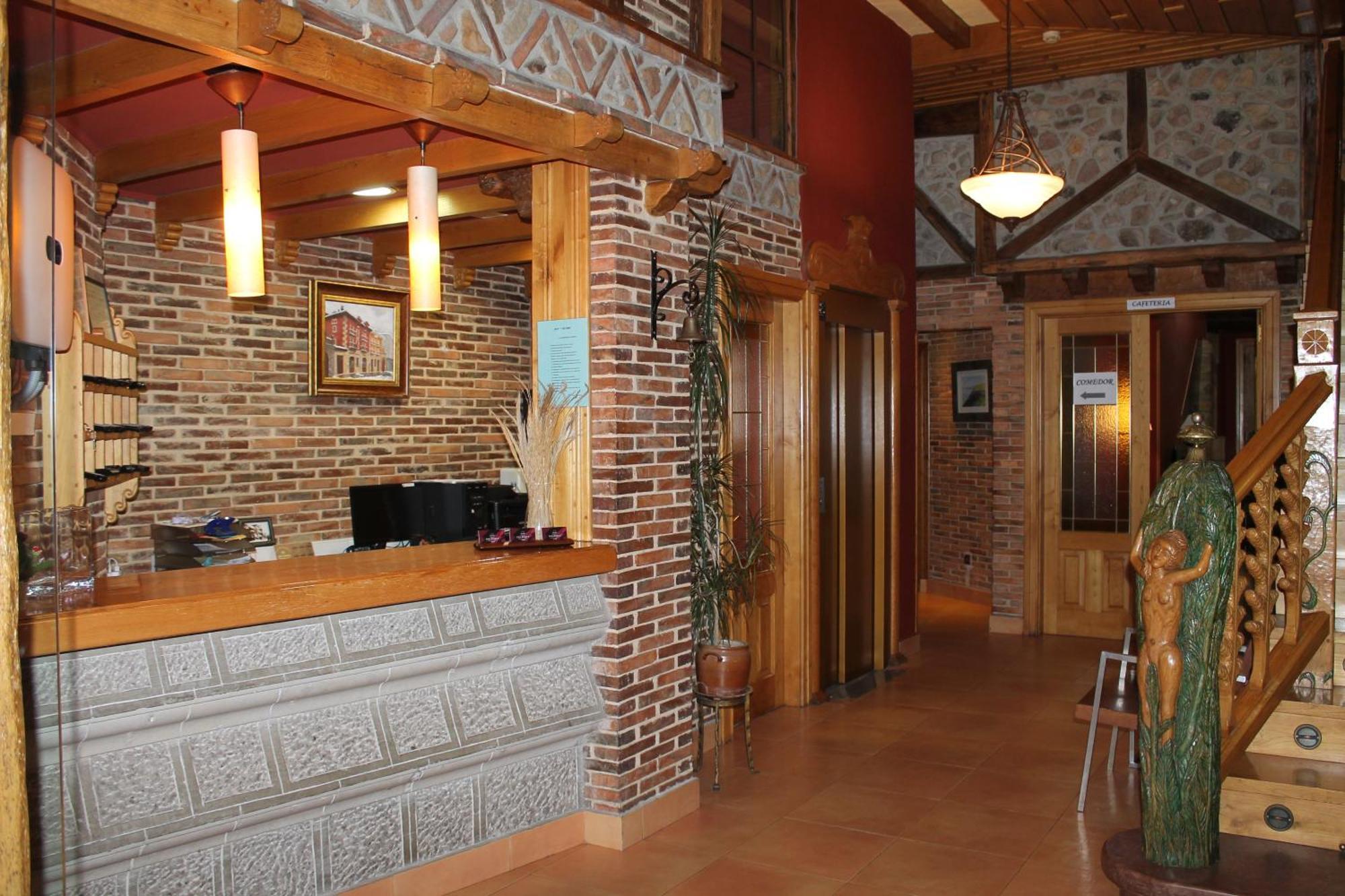 Hotel San Roque 레이노사 외부 사진