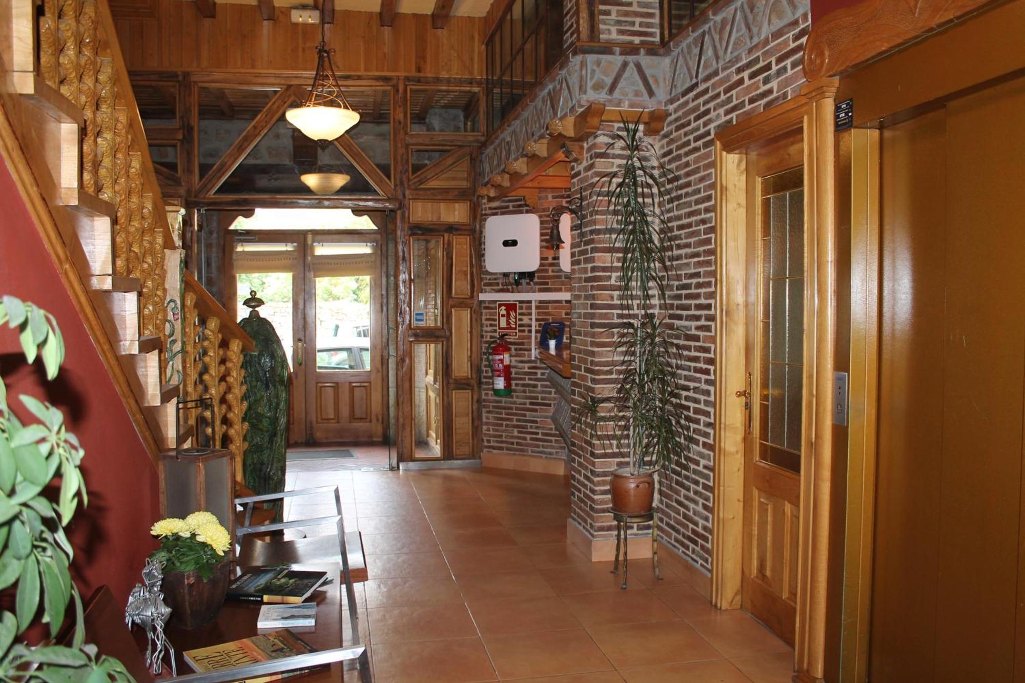 Hotel San Roque 레이노사 외부 사진