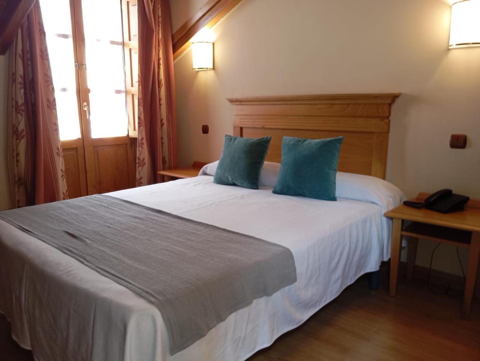 Hotel San Roque 레이노사 외부 사진