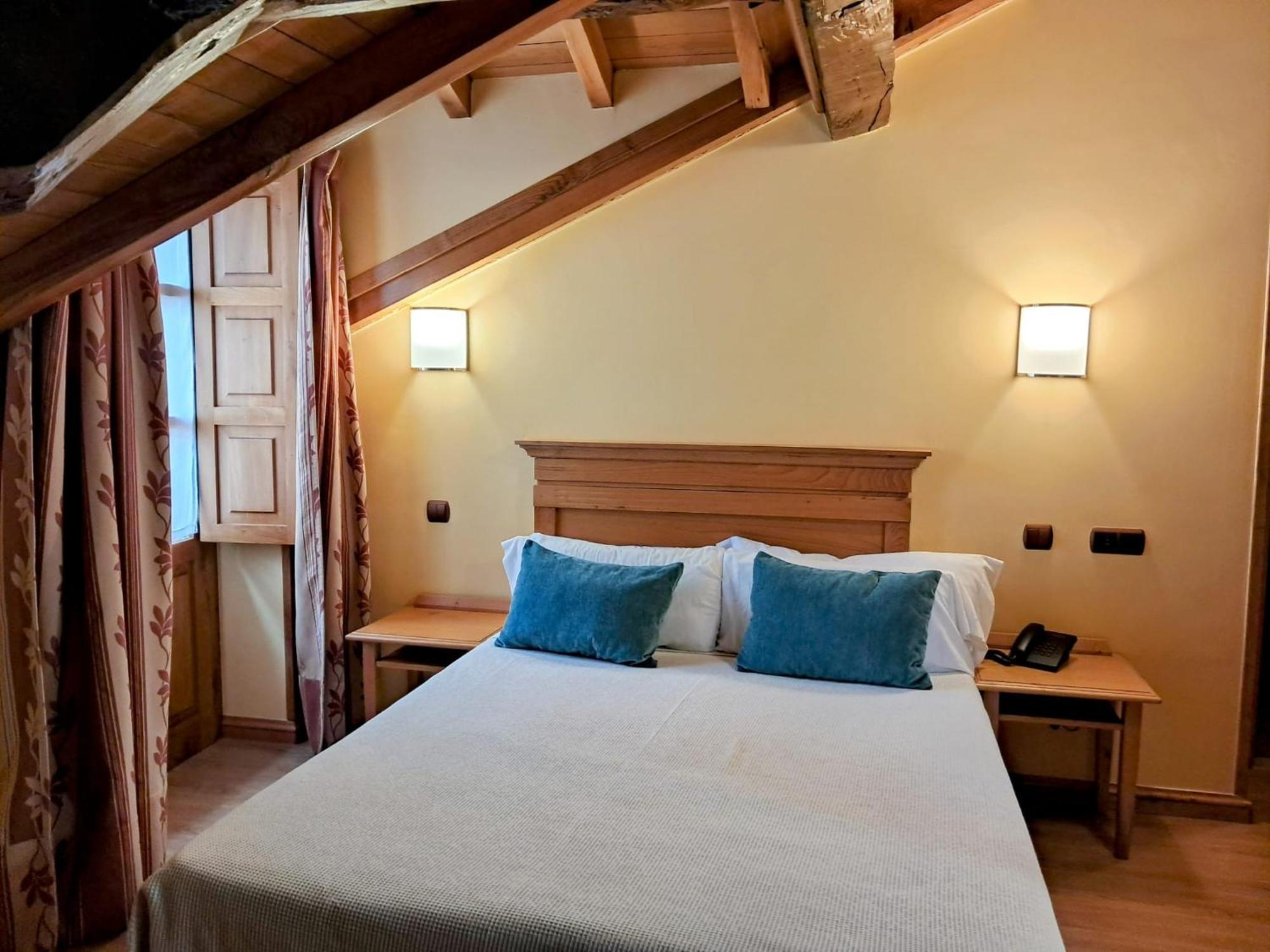 Hotel San Roque 레이노사 외부 사진