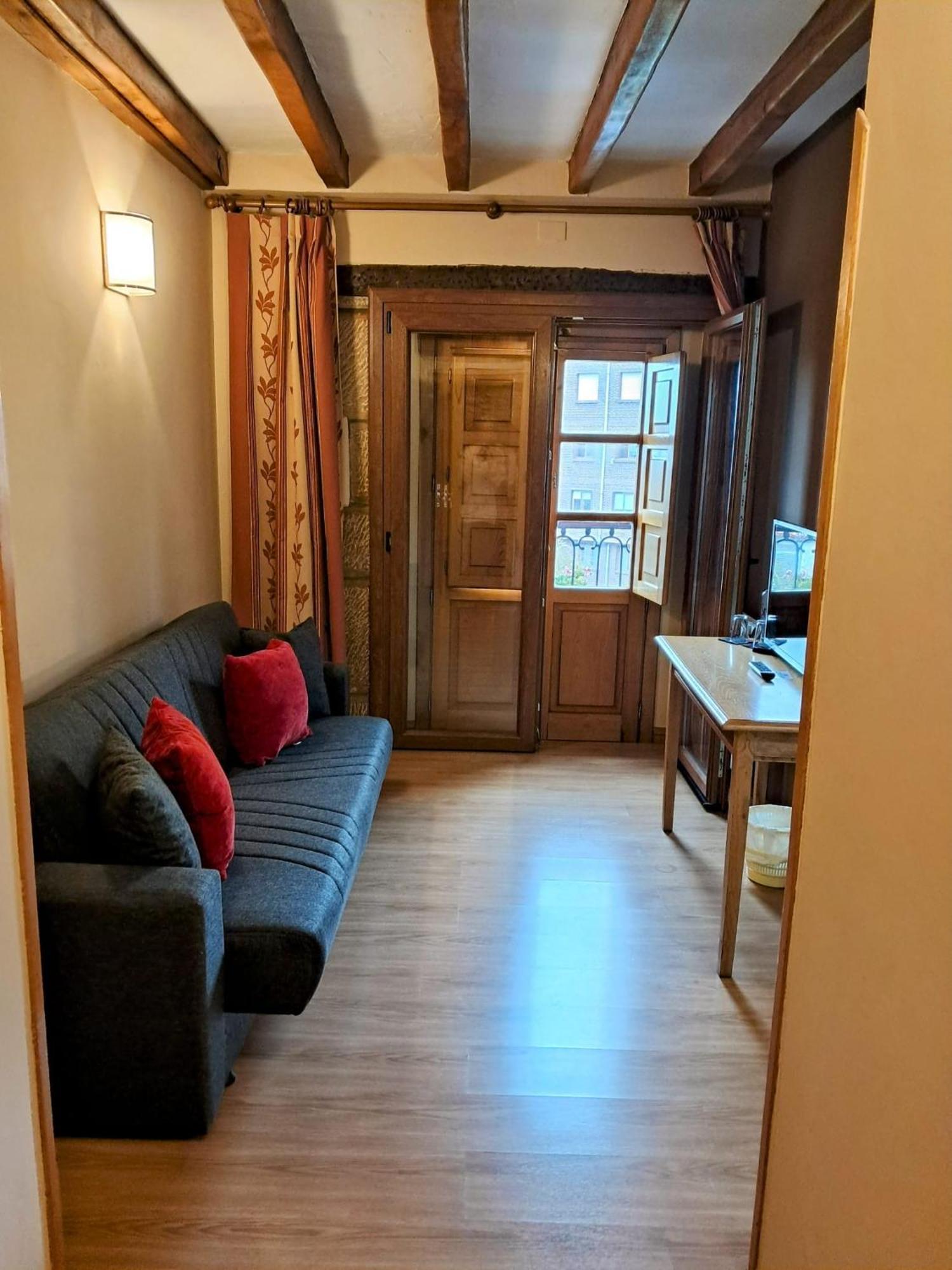 Hotel San Roque 레이노사 외부 사진