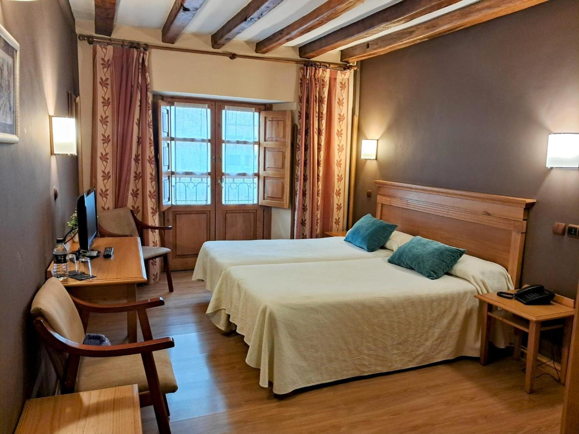 Hotel San Roque 레이노사 외부 사진