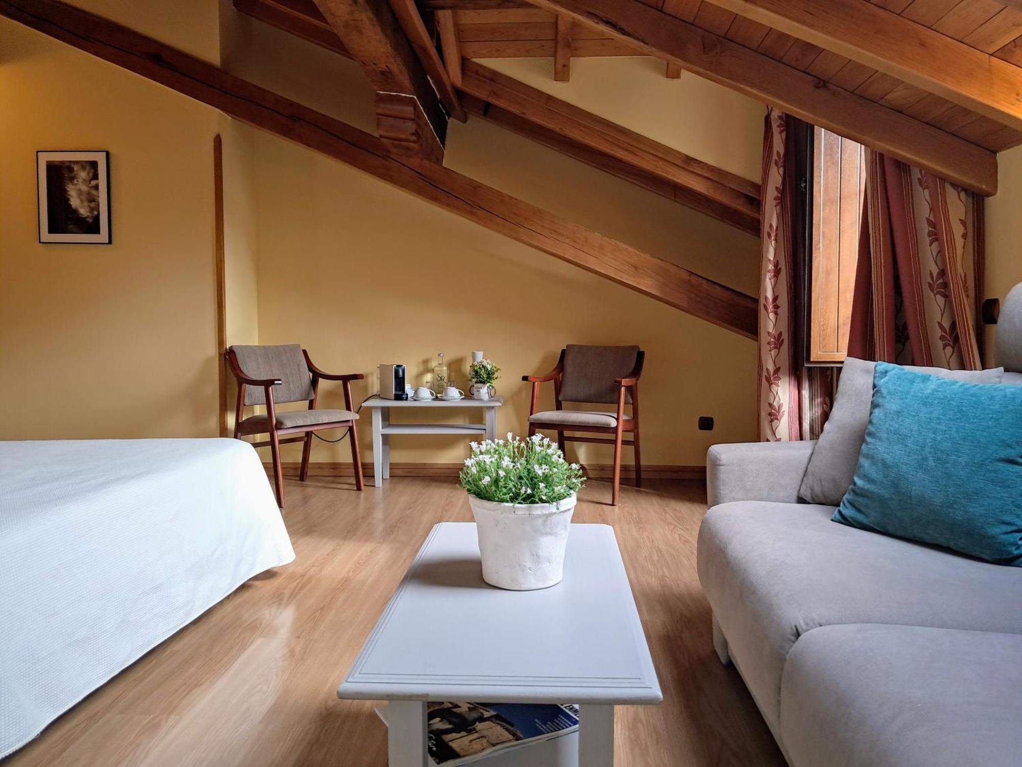 Hotel San Roque 레이노사 외부 사진